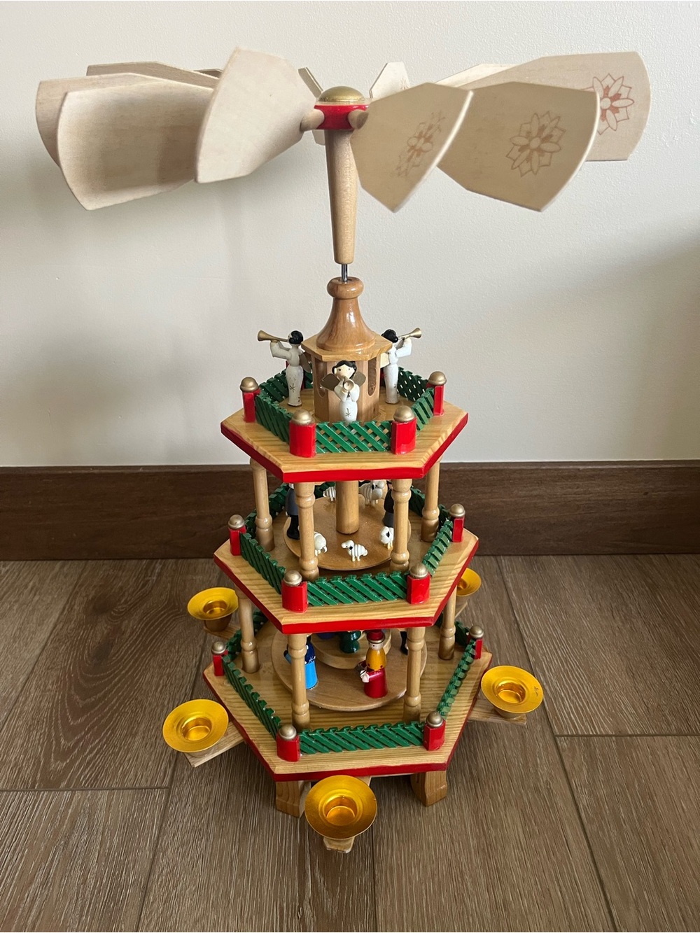 Vintage Lillian Vernon Wood Nativity Christmas Carousel green and red
